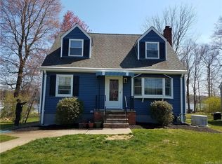 108 Lakewood Dr, Congers, NY 10920