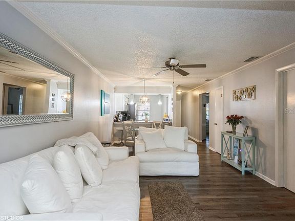 4th image of 6444 Bonnie Bay Cir