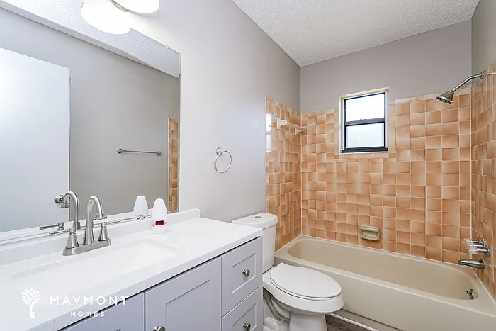 2302 Maple Hill Dr — Photo 10