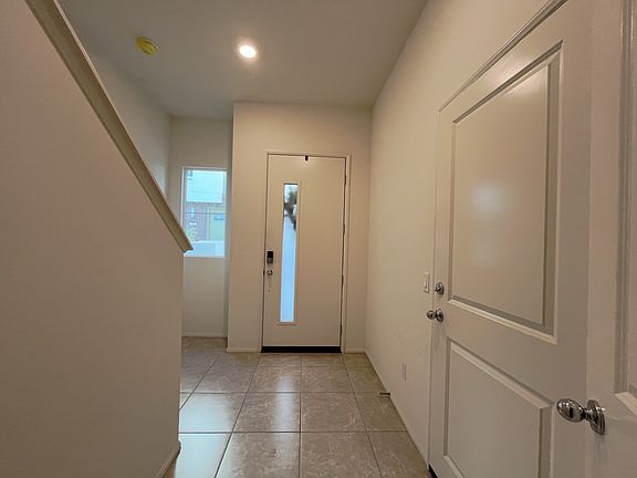 3rd image of 717 Hudson Ln