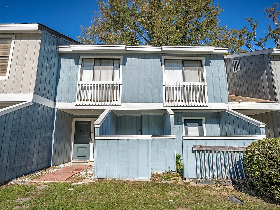 161 Wood Ct
