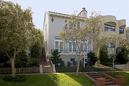 1st image of 33 26th Ave