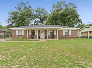 631 Oak St, Saraland, AL 36571