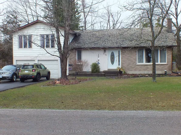 316 Leon Ave, Selwyn, ON K9L 1M1