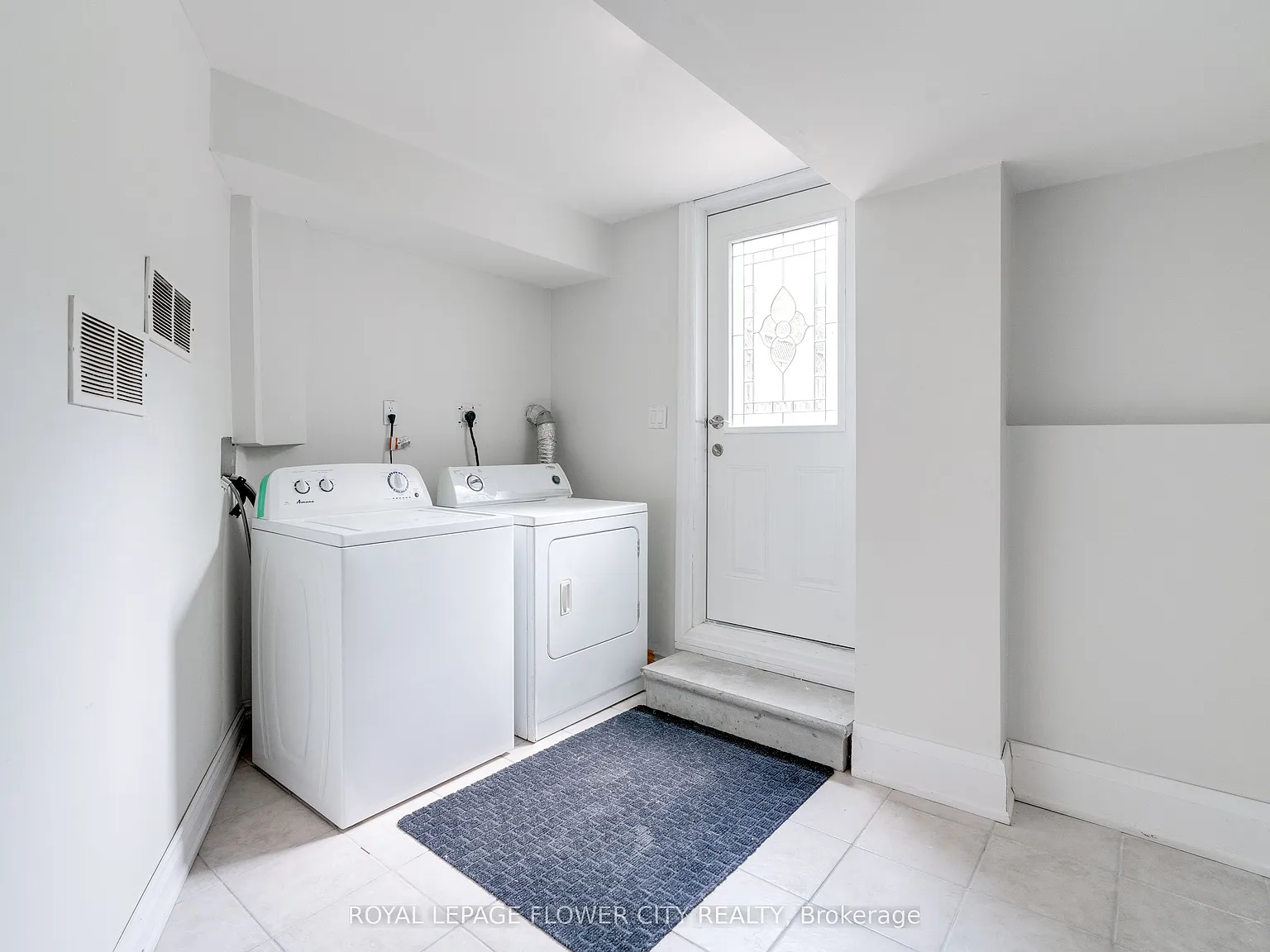 2 bed, $2,100 — Photo 4