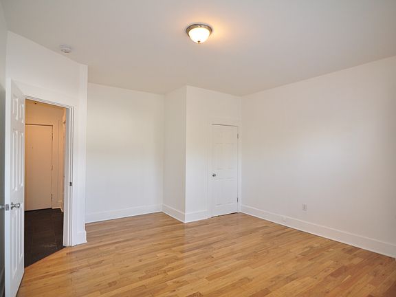 4th image of 117 N Toluca St APT 5