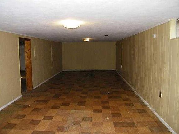 Basement - Family Room