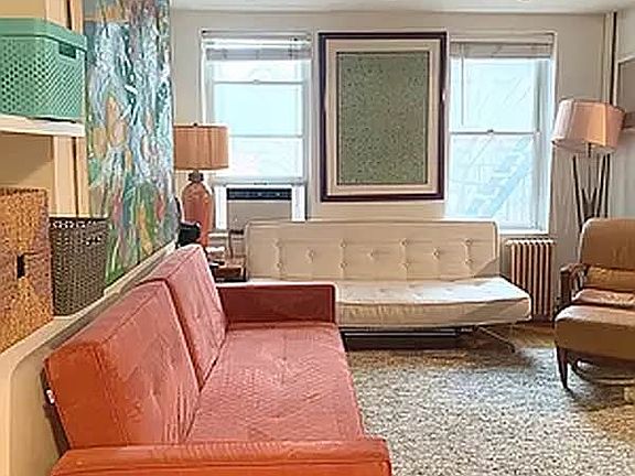 2nd image of 17 Clinton St APT 2A