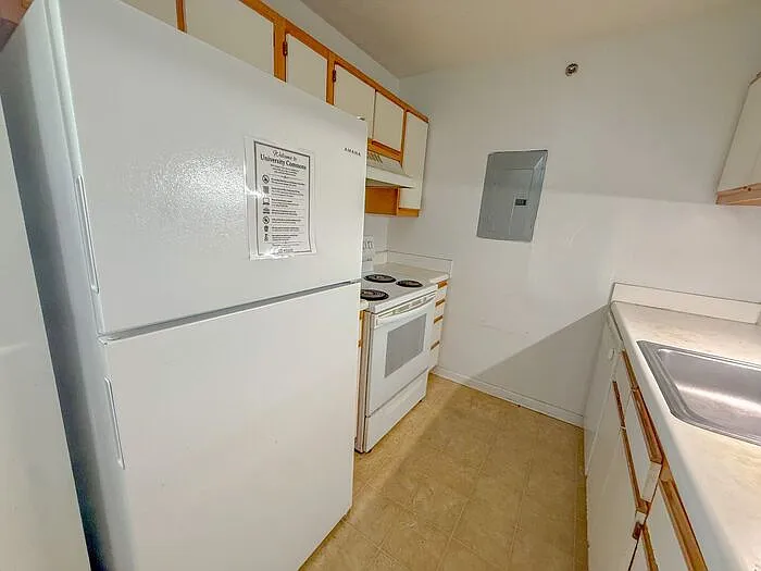1500 Graduate Ln — Photo 6