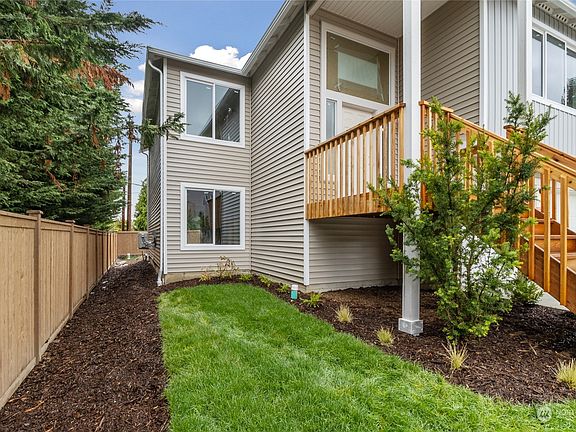 5th image of 6871 43rd Street NE