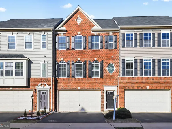 22883 Lacey Oak Ter, Sterling, VA 20166