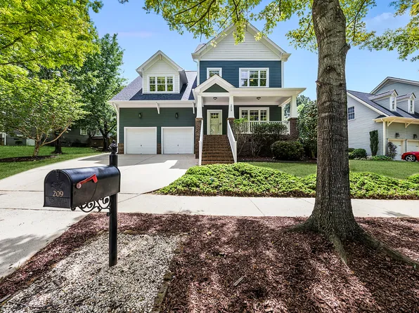 209 Brookberry Rd, Holly Springs, NC 27540