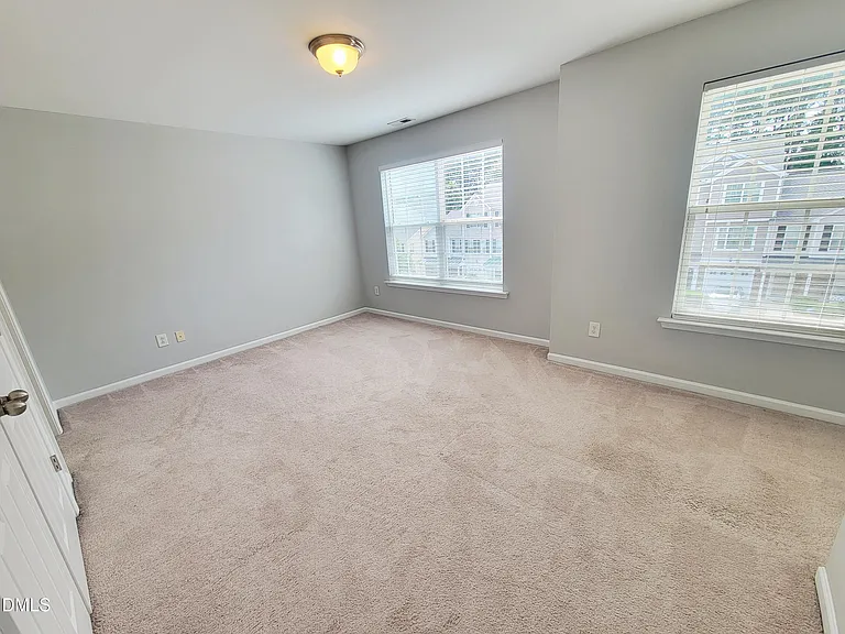 8827 Thornton Town Pl — Photo 41