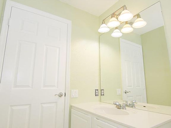 5th image of 1778 Spicebush Ct