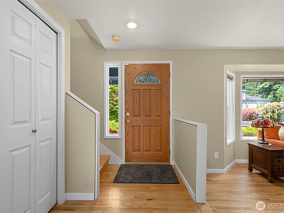 4th image of 5206 S 292nd Street