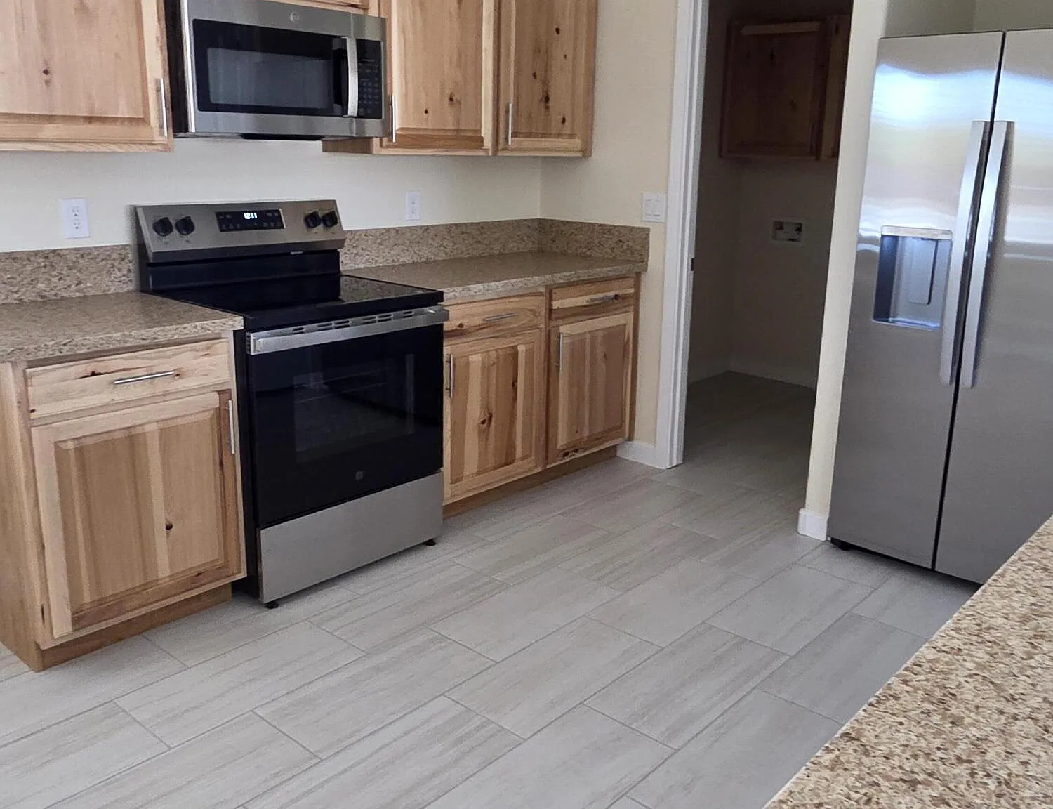 4 bed, 1.5 bath, 1491 sqft, $1,795 — Photo 2