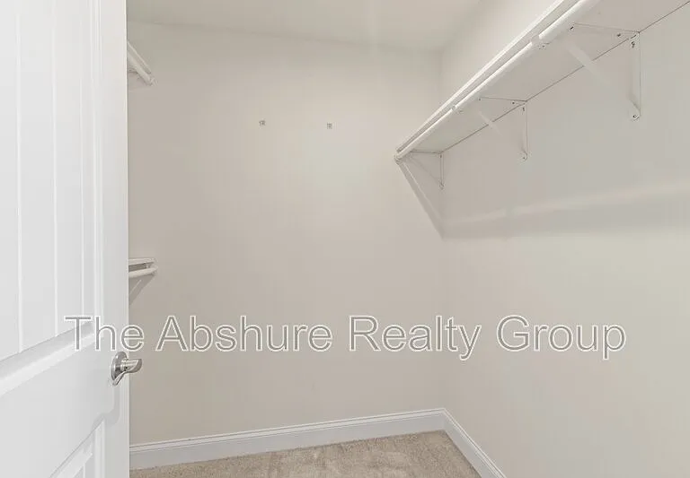 404 Avery Glenn Way — Photo 25