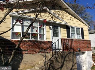 1426 Fitzwatertown Rd, Willow Grove, PA 19090