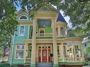 318 S Denton St, Gainesville, TX 76240