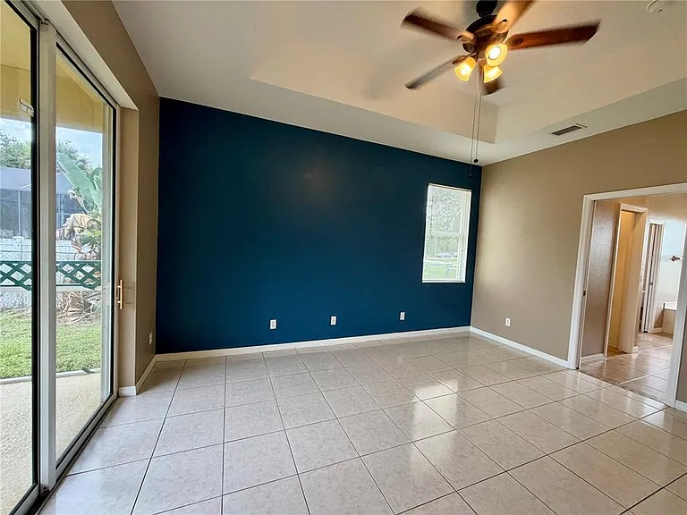 1204 S San Mateo Dr — Photo 7