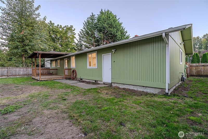 5th image of 728 5th Avenue S