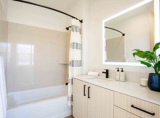 2426 Summer Day Ln, Sacramento, CA 95834