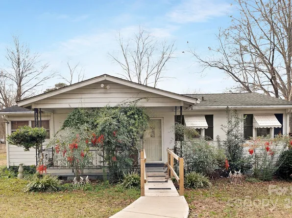 7811 Casa Loma Rd, Charlotte, NC 28269