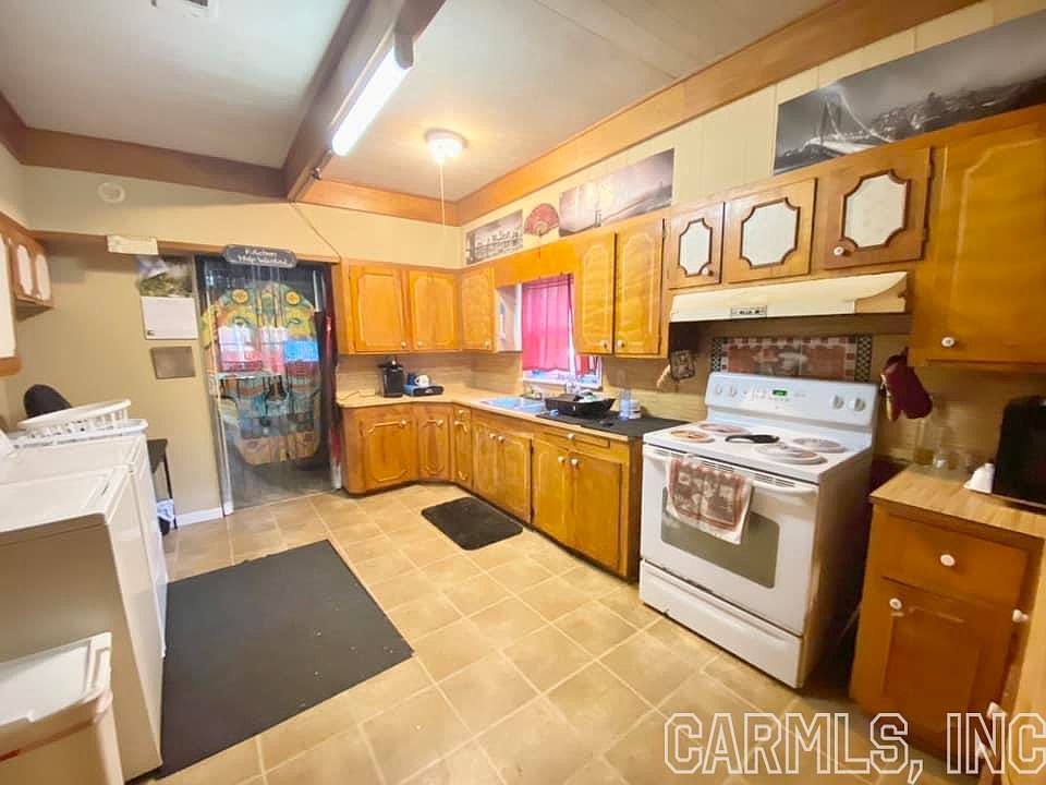 692 Bates St, Batesville, AR 72501 Zillow