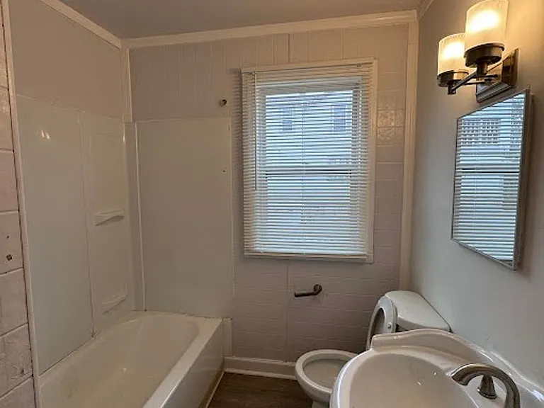 227 W 112th Pl — Photo 9