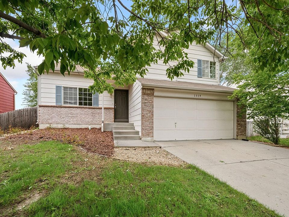 1st image of 1319 Monarch Dr
