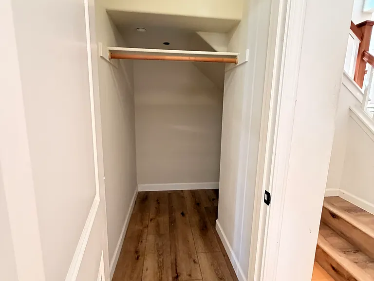 412 Mountain Meadows Dr — Photo 8