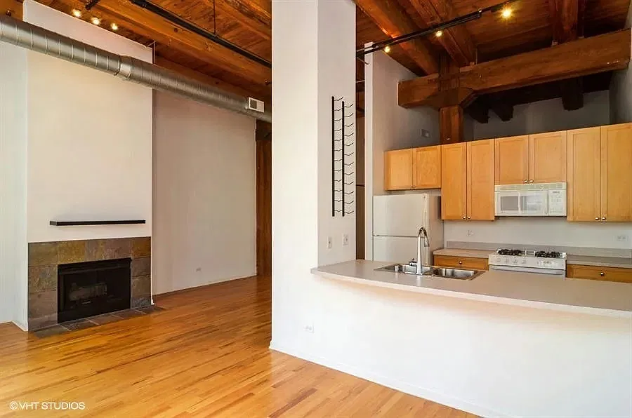 1 bed, 750 sqft, $2,300 — Photo 3