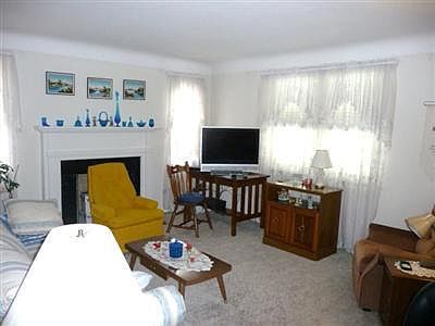 2nd image of 6400 Aspen Way