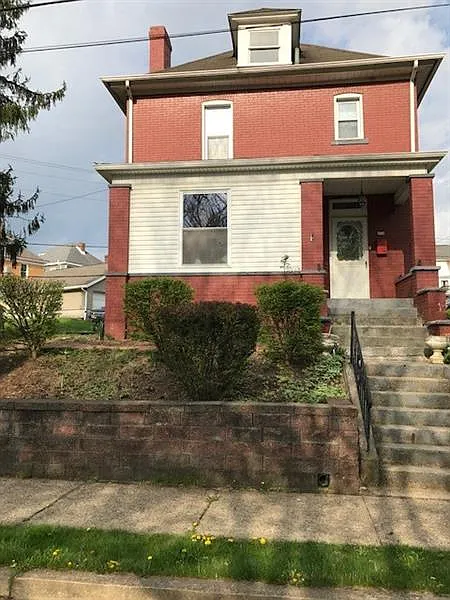 215 Glenn Ave photo 1