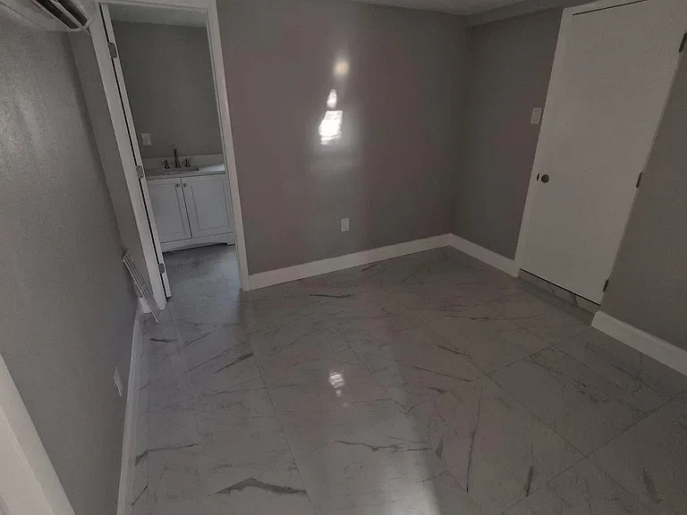 476 Edgehill Ave #476C — Photo 2