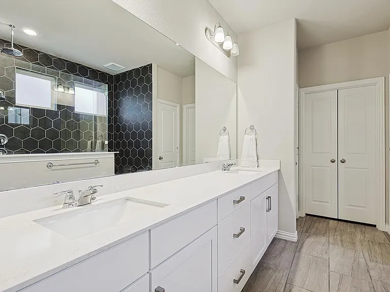 1276 Western Yarrow Ave — Photo 8