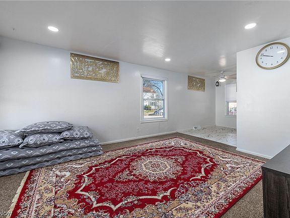 5th image of 14101 Rainbow Ave