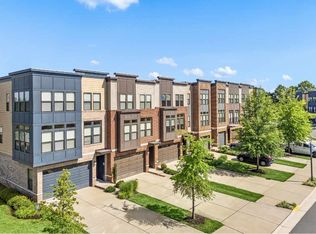 21006 Bennett Station Sq #20930, Sterling, VA 20166