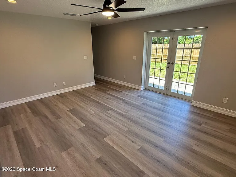 2839 Colbert Cir — Photo 11