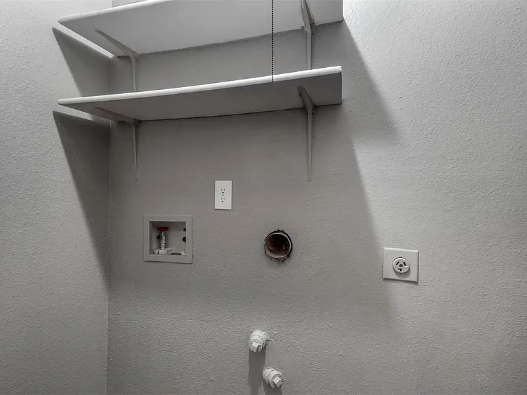 814 Custer St #1 — Photo 15