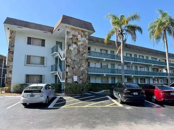 2000 Springdale Blvd APT 102, Palm Springs, FL 33461