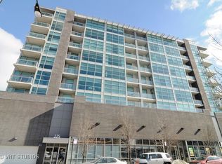 255 S Sangamon St #611, Chicago, IL 60607