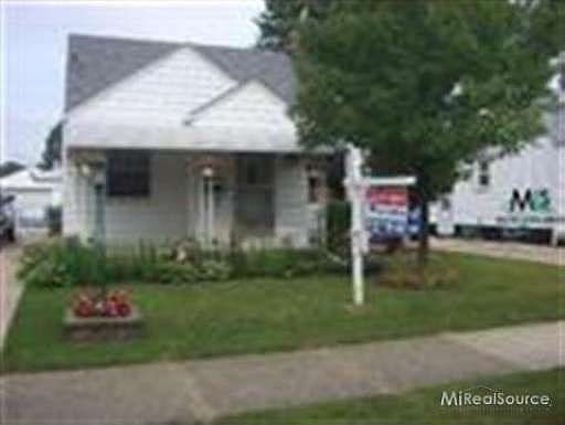 2nd image of 23069 Beechwood Ave