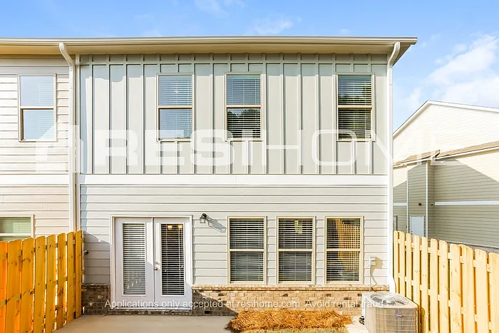 233 Victory Creek Ln — Photo 13