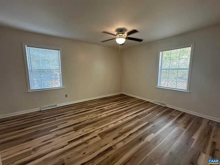 3159 Saddlebrook Ln — Photo 17