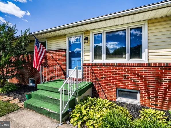 3018 Summit Ave, Parkville, MD 21234