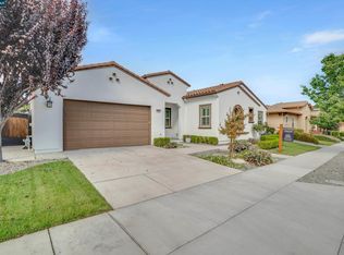 364 Bridgewater Dr, Brentwood, CA