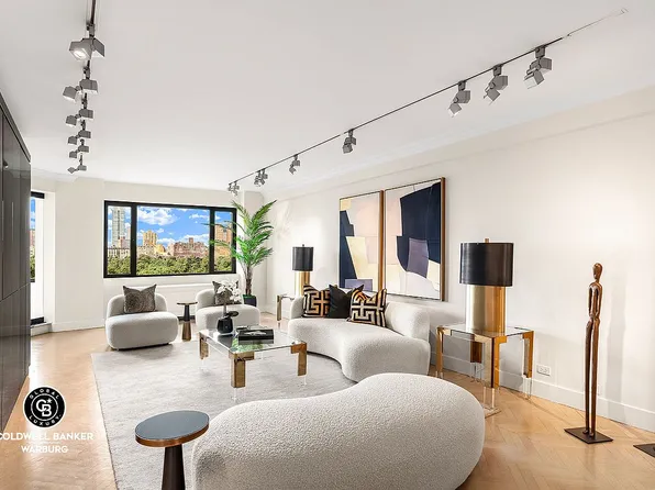 860 5th Ave APT 17A, New York, NY 10065