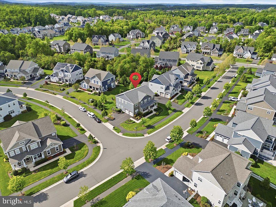 1st image of 40777 Foxtail Fields Dr