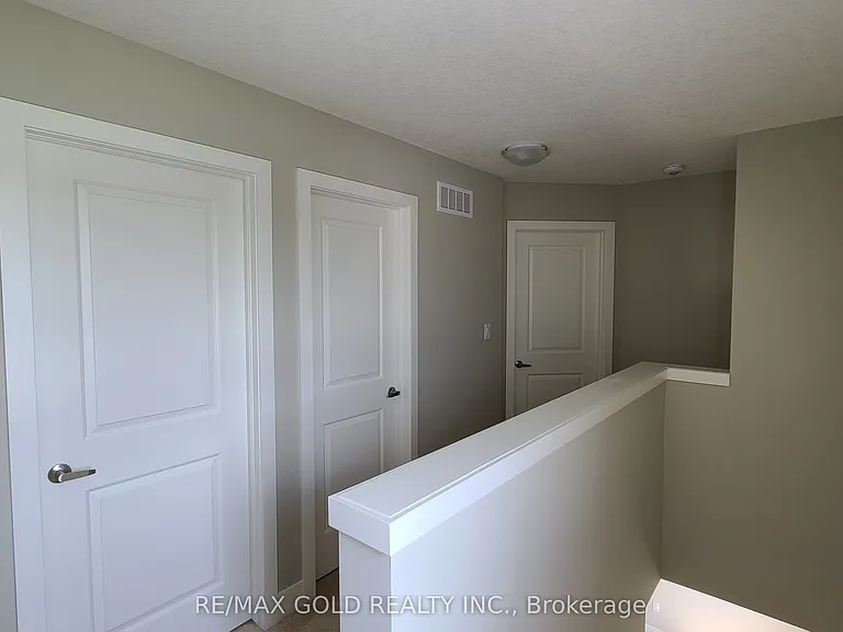 177 Edgevalley Rd #152 — Photo 16